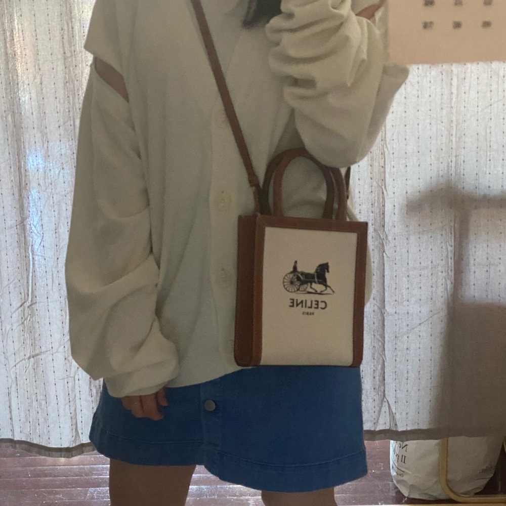 SOLD OUT ♥️ (New) Celine mini vertical canvas bag - 2 ways